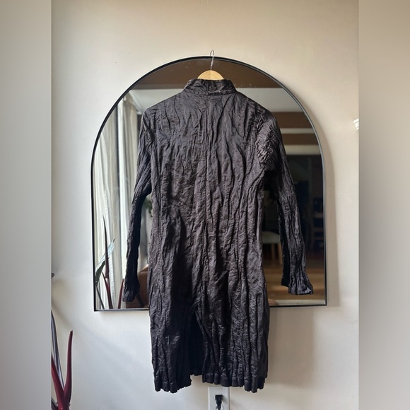 EILEEN FISCHER | crinkle fabric satin split back jacket | size medium - Picture 3 of 6